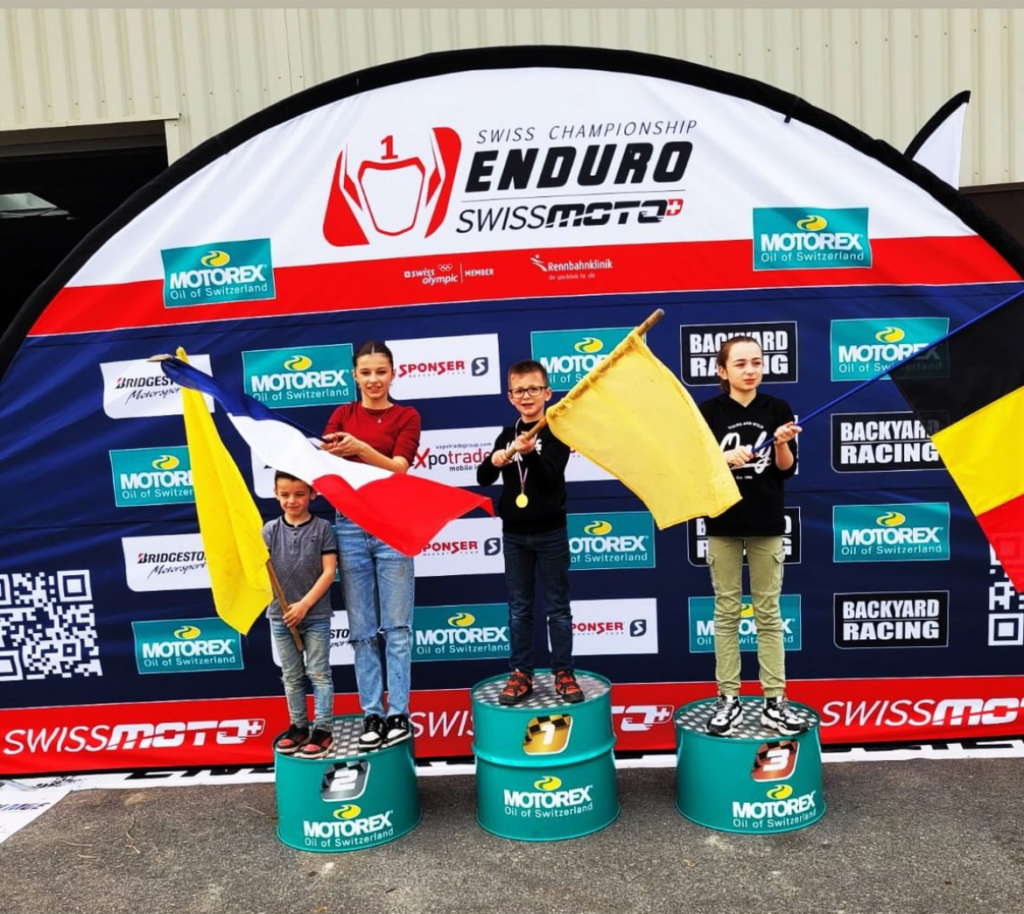 expobanner-semi-circular-swiss-enduro