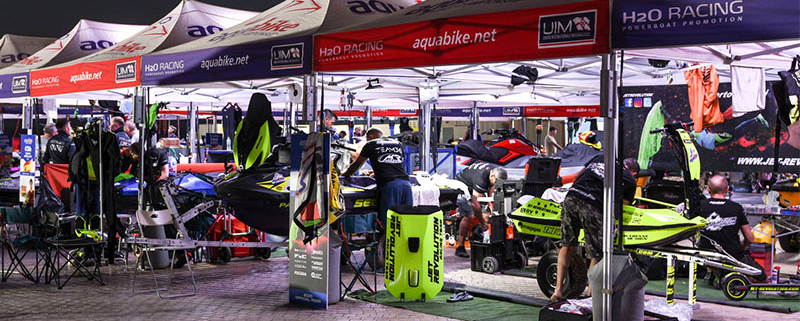 Aquabike expotent tente pliante